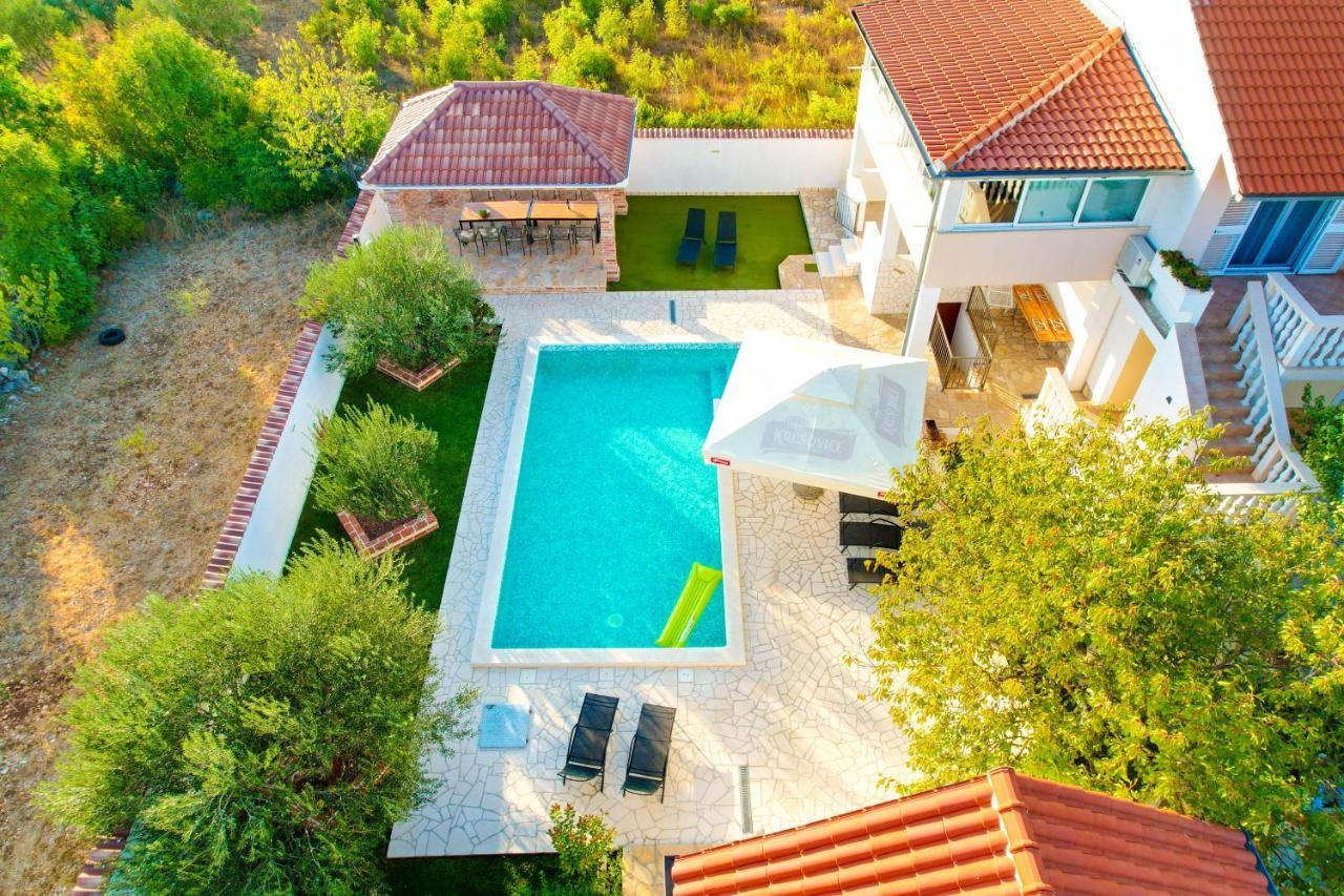 Holiday Home Dinko Pridraga Exterior photo